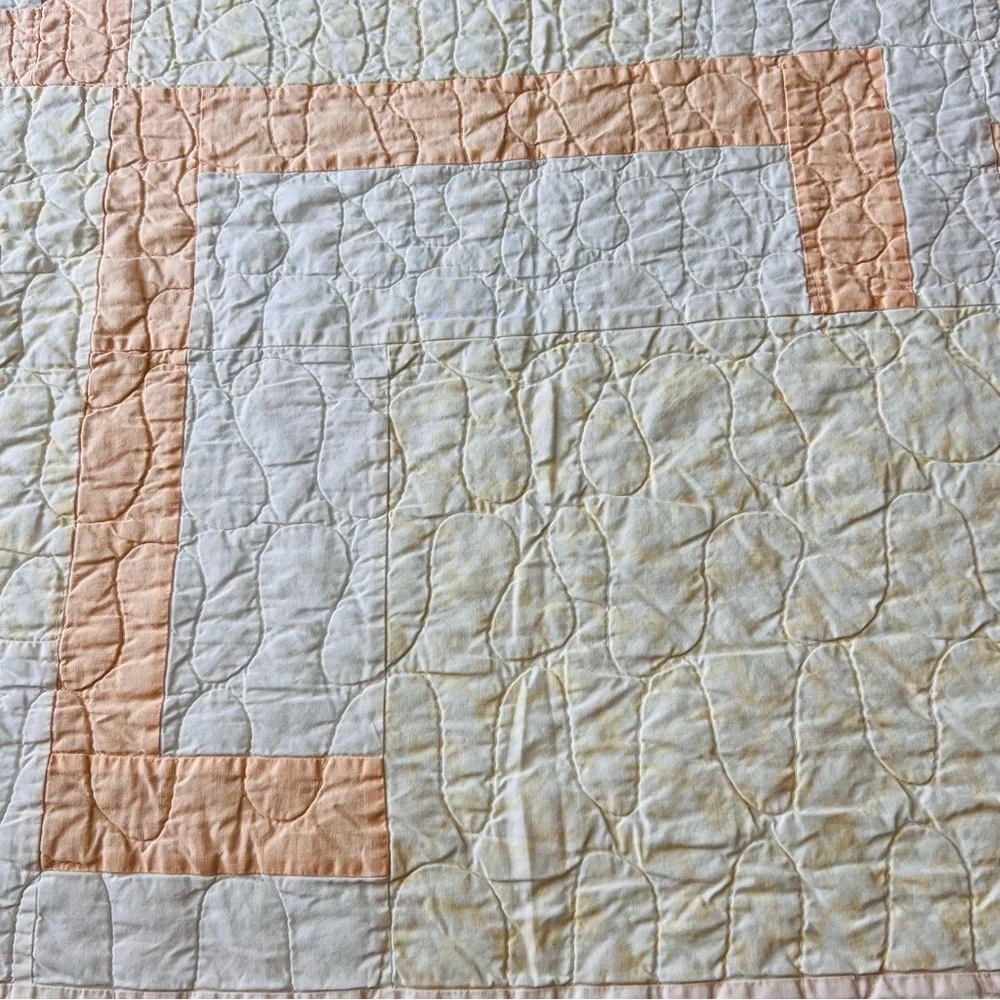 Vintage 1980s Handmade Quilt – 66” x 81” – Peach & Cream Geometric Design